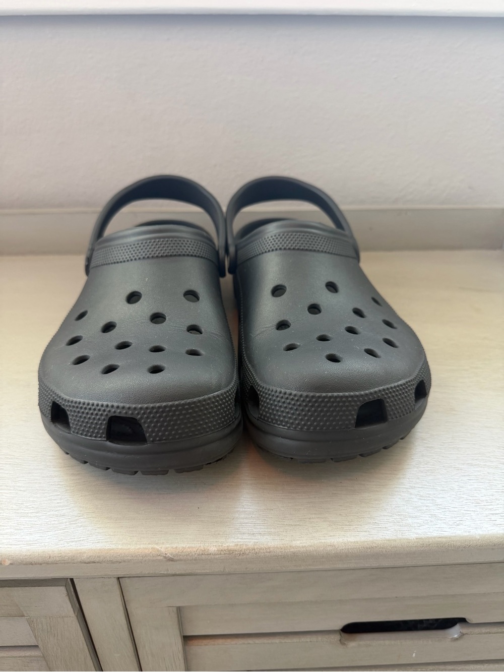 CROCS Adults Classic Clogs - Men’s Size 13 - Picture 2 of 6